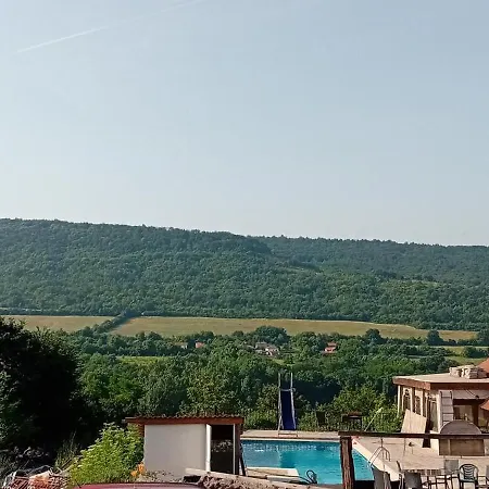 Salasuka Views *